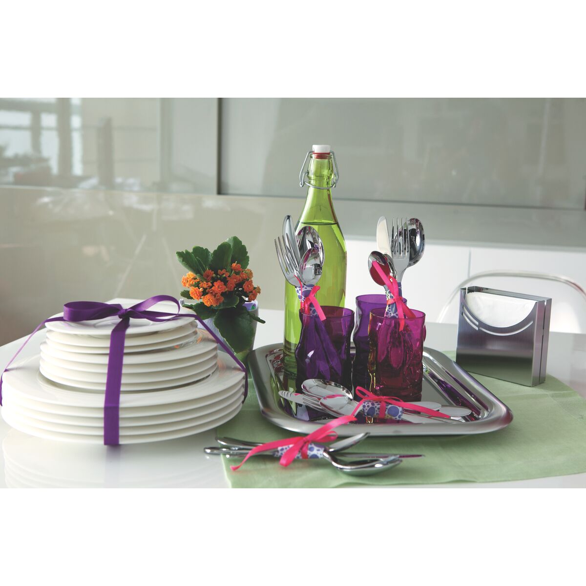 Tramontina Ciclo stainless steel napkin holder with hollowed-out details